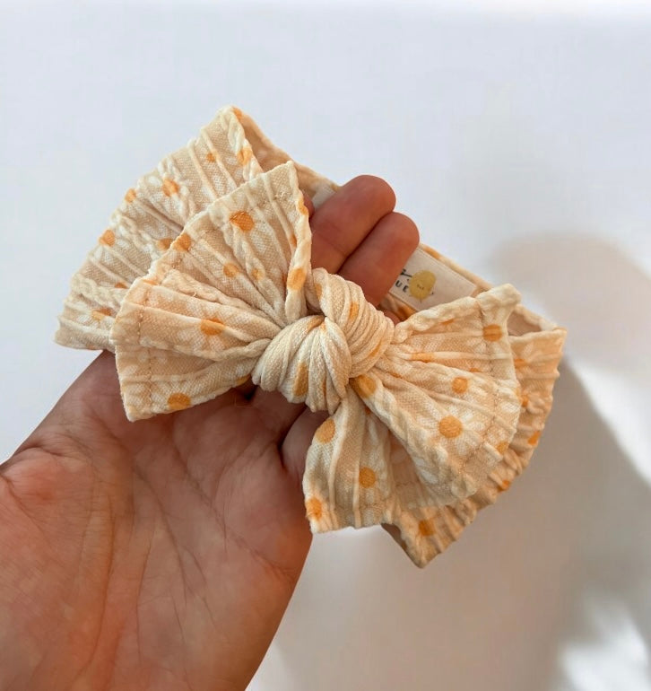 Cable Knit Bow Headband - Peach Daisy